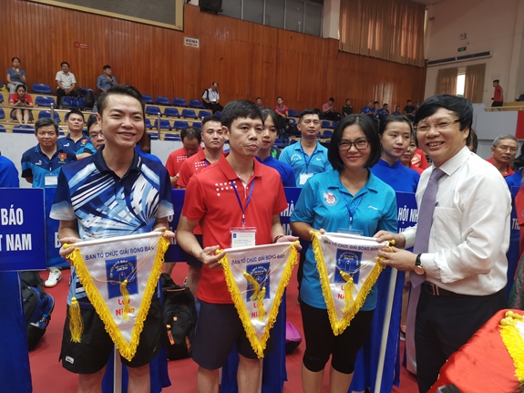 Hơn 200 tay vợt tranh tài tại Giải Bóng bàn Cúp Hội Nhà báo Việt Nam lần thứ XIV năm 2020